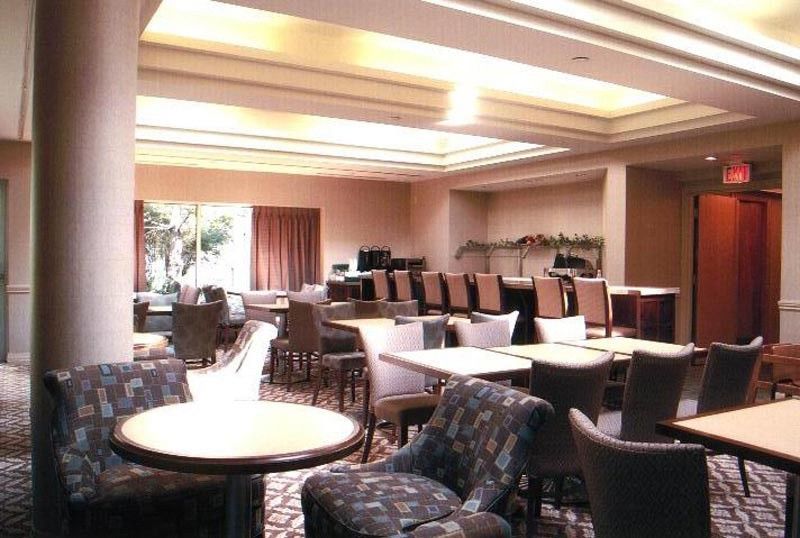 ทาวน์เพลซ สวีท บาย แมริออท มิสซิสซอกา-แอร์พอร์ต คอร์ปอเรท เซ็นเตอร์ Hotel ภายนอก รูปภาพ